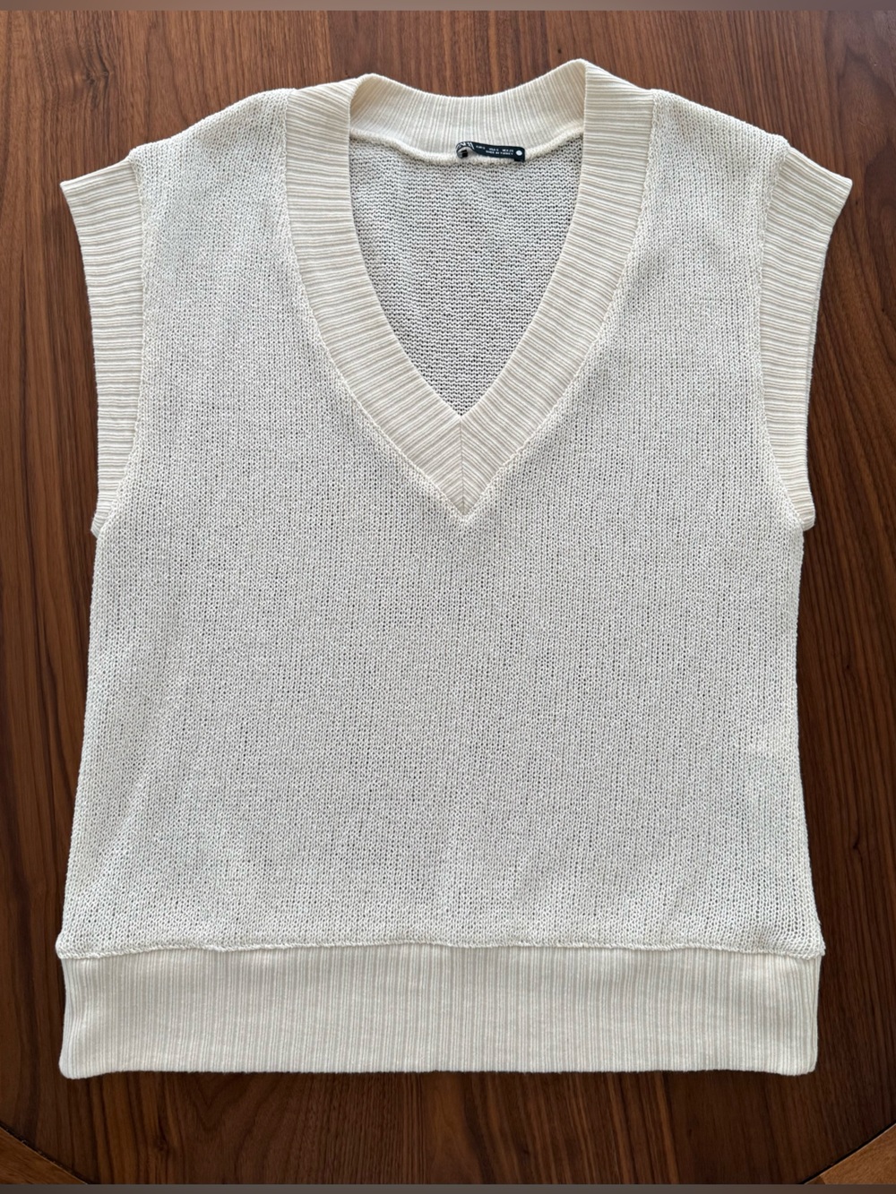 ZARA - Oversized Deep V-Neck Sleeveless Sweater Vest